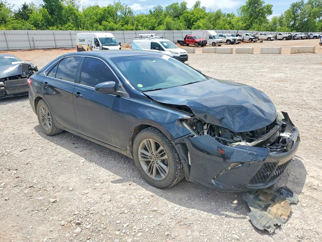 2016 TOYOTA CAMRY SE photo 7
