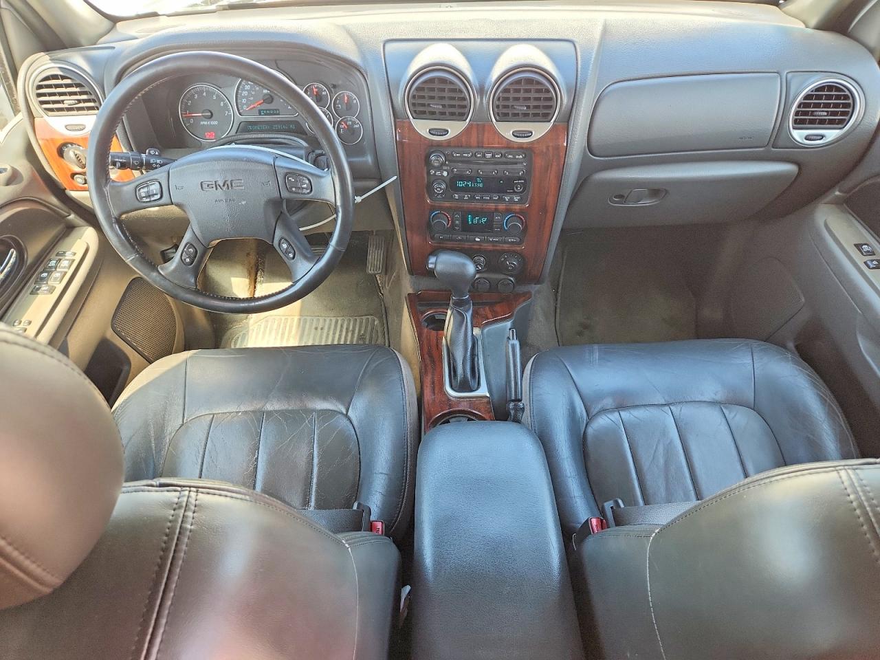 2003 GMC ENVOY photo 8