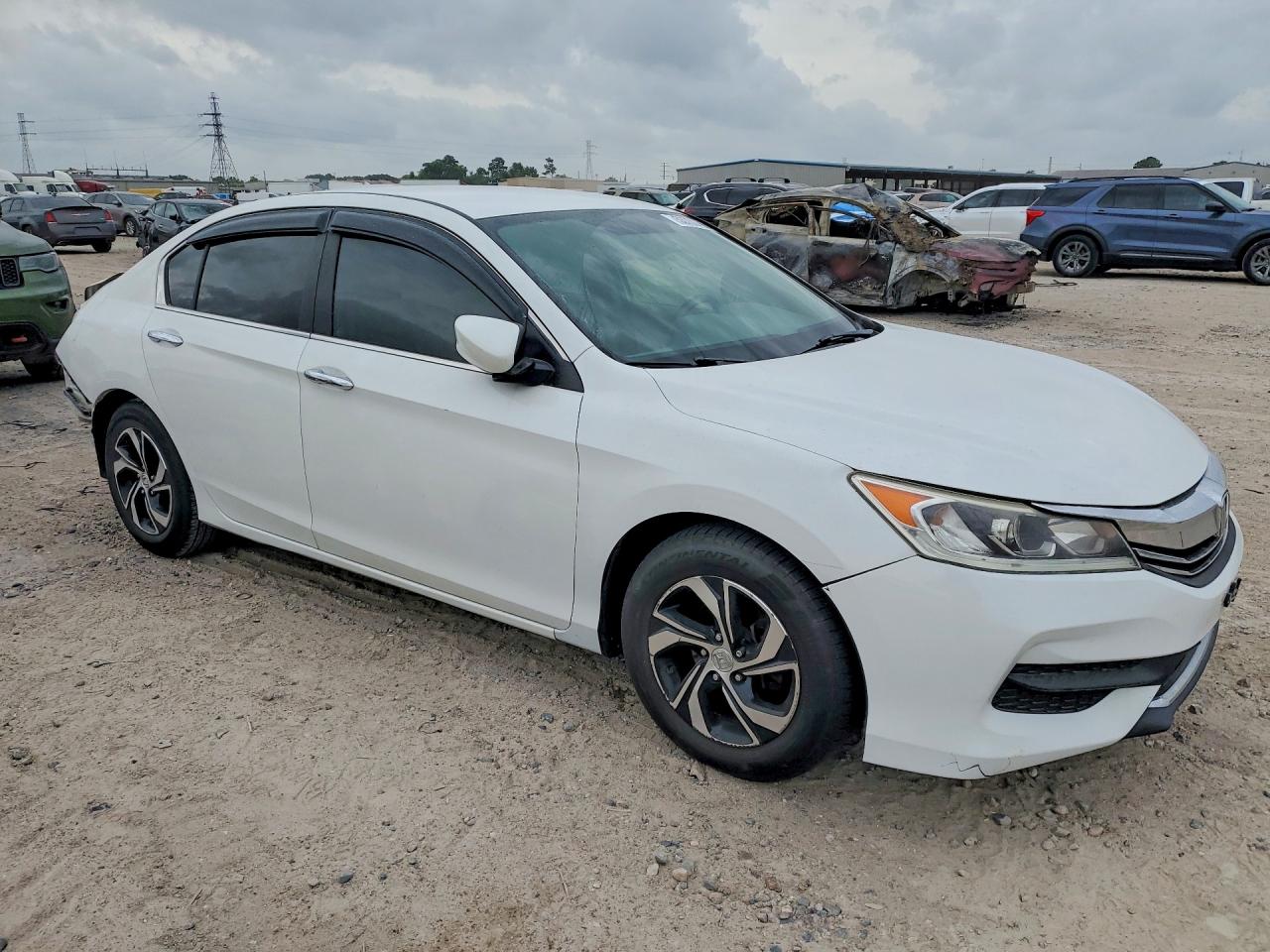 2017 HONDA ACCORD LX photo 7