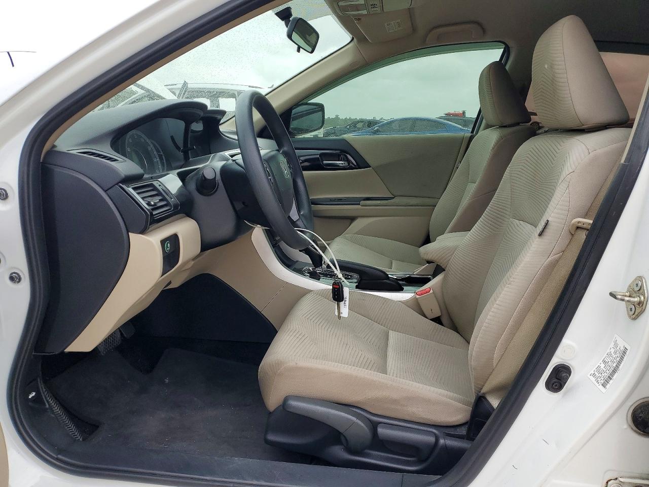 2017 HONDA ACCORD LX photo 13