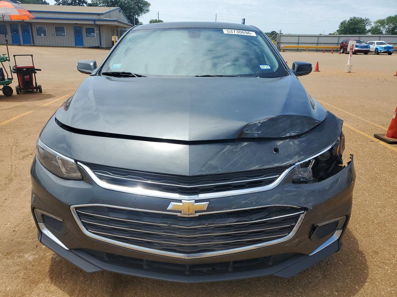 2017 CHEVROLET MALIBU LT photo 5