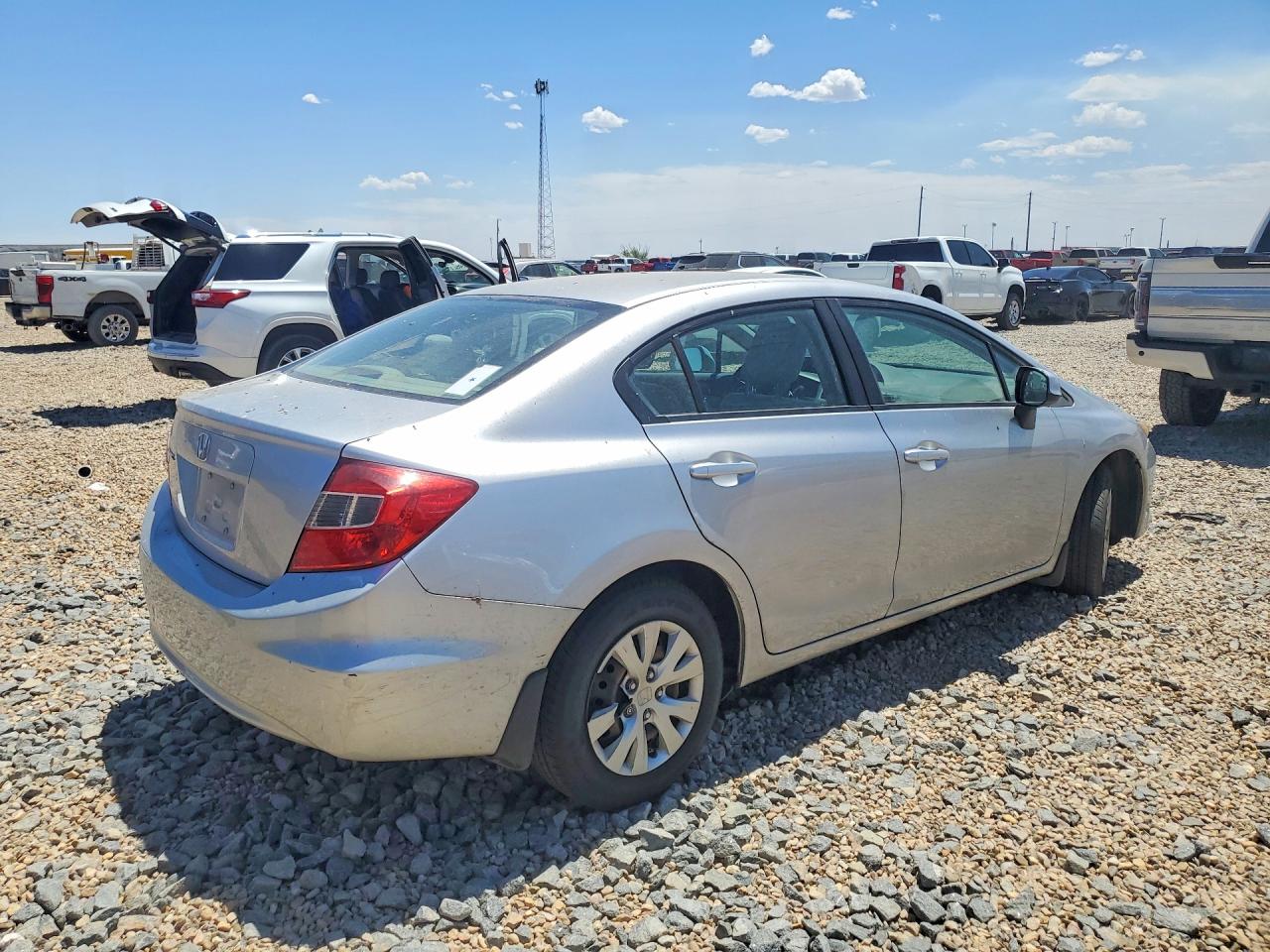 2012 HONDA CIVIC LX photo 5