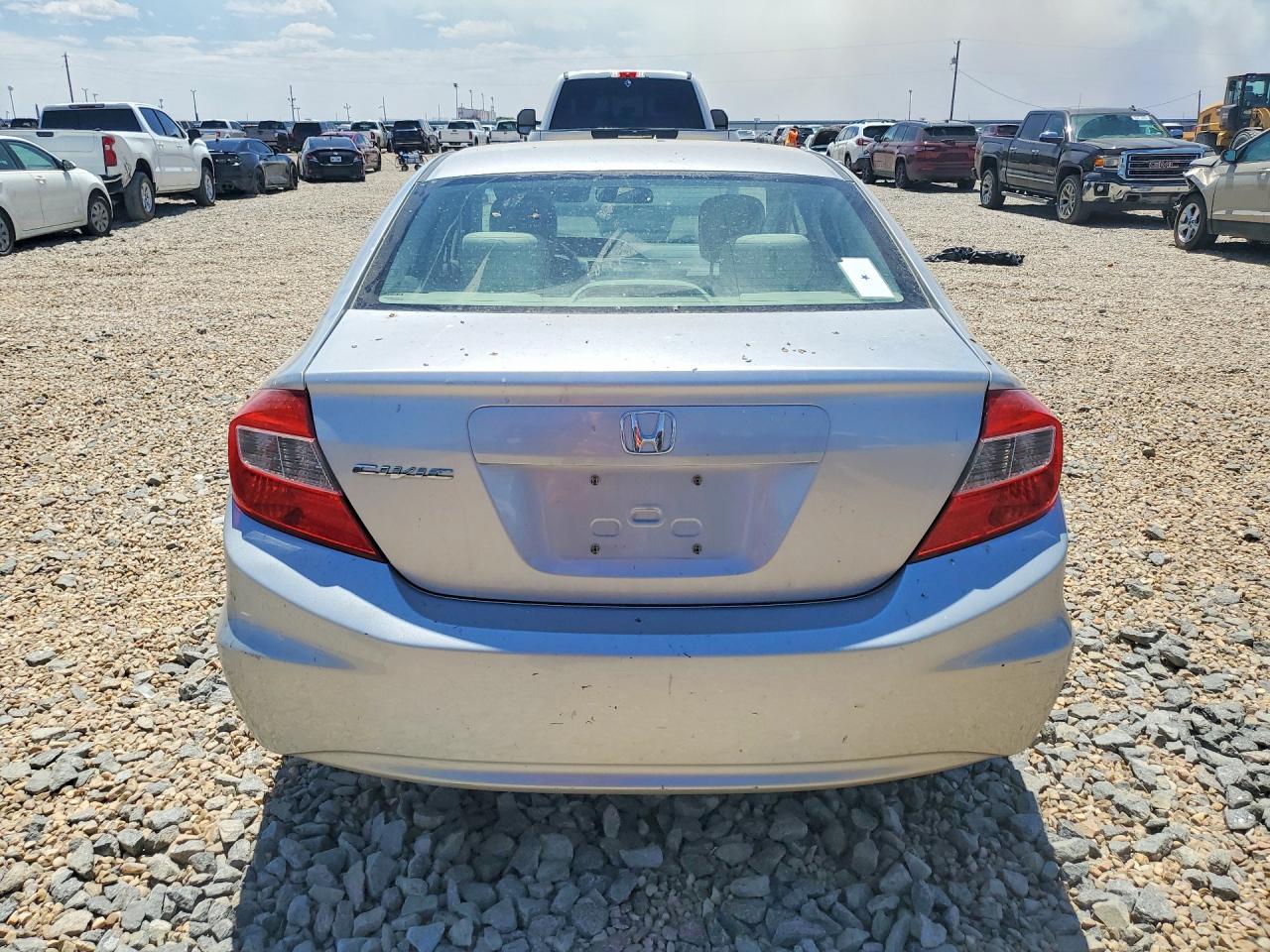 2012 HONDA CIVIC LX photo 11