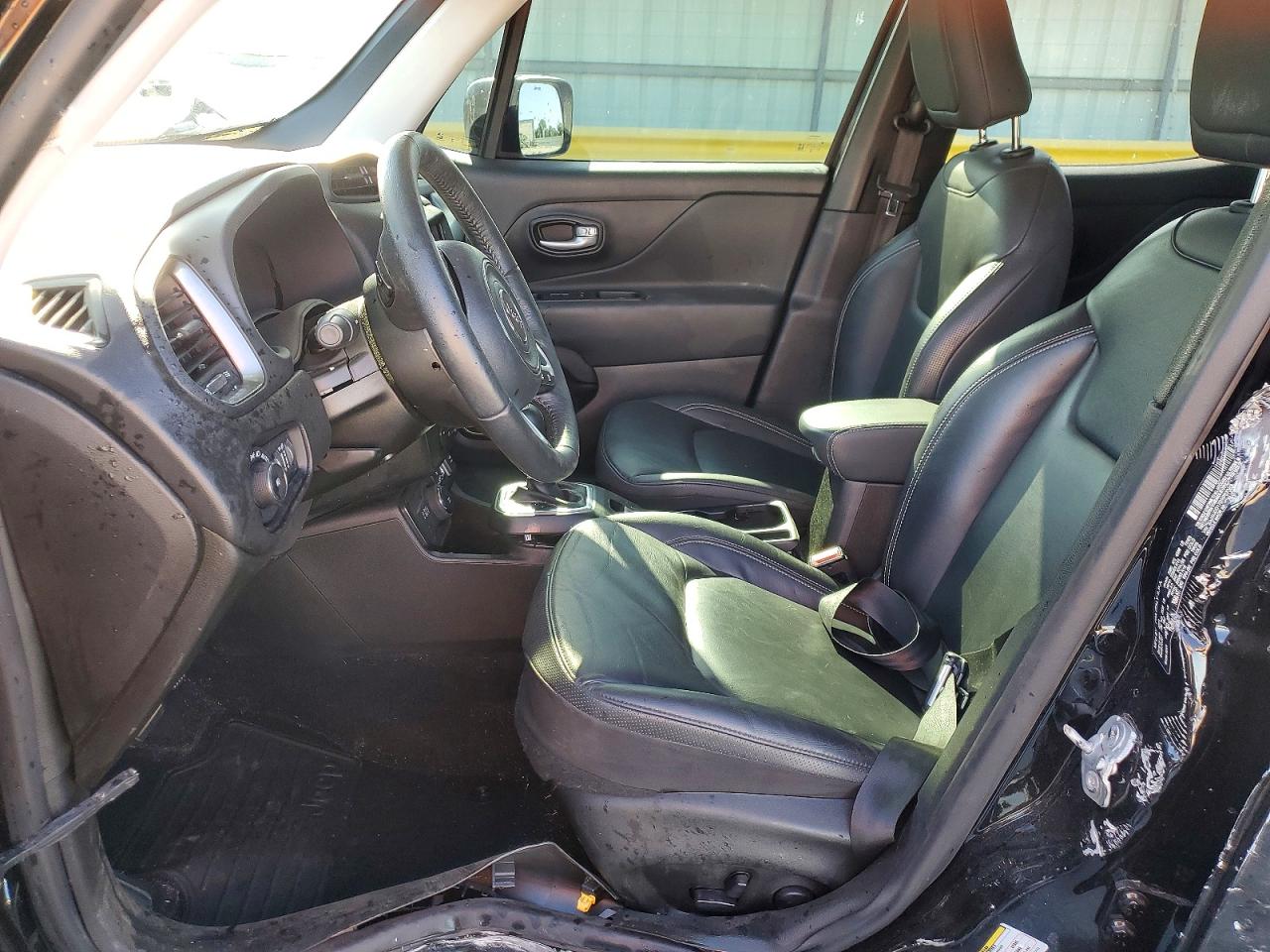 2023 JEEP RENEGADE LIMITED photo 19