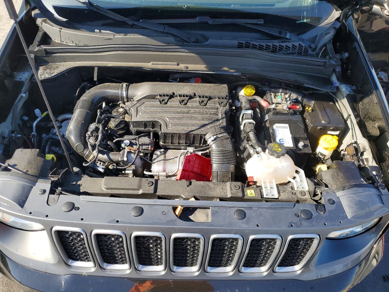 2023 JEEP RENEGADE LIMITED photo 34