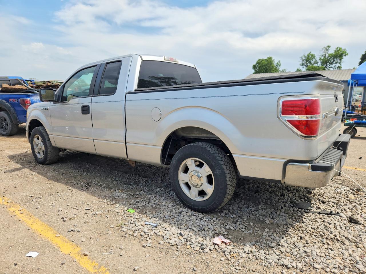 2011 FORD F150 SUPER CAB photo 4