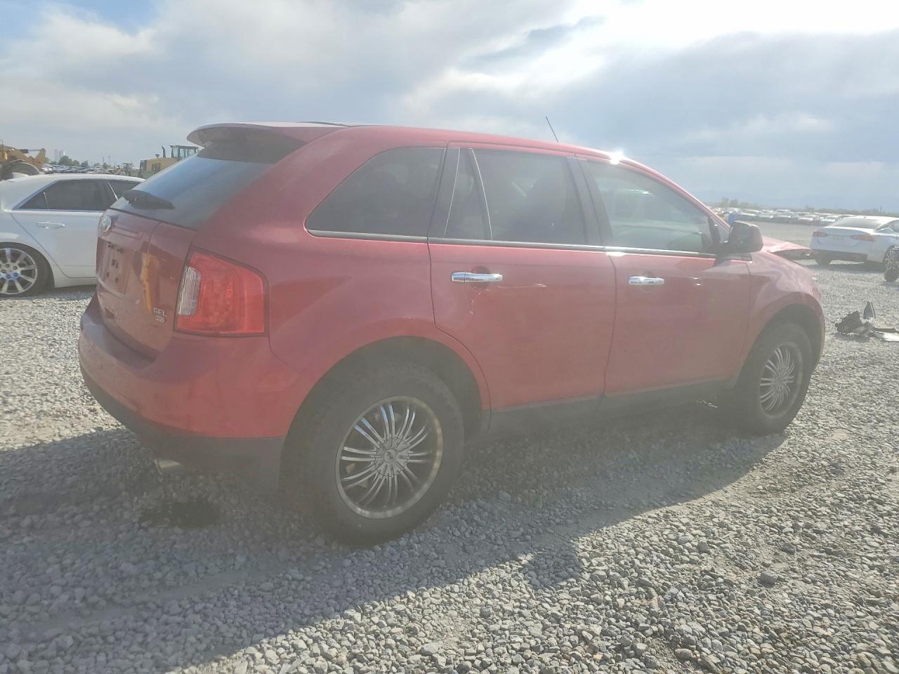 2011 FORD EDGE SEL photo 5
