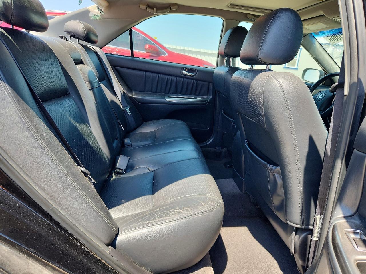 2004 TOYOTA CAMRY SE photo 19