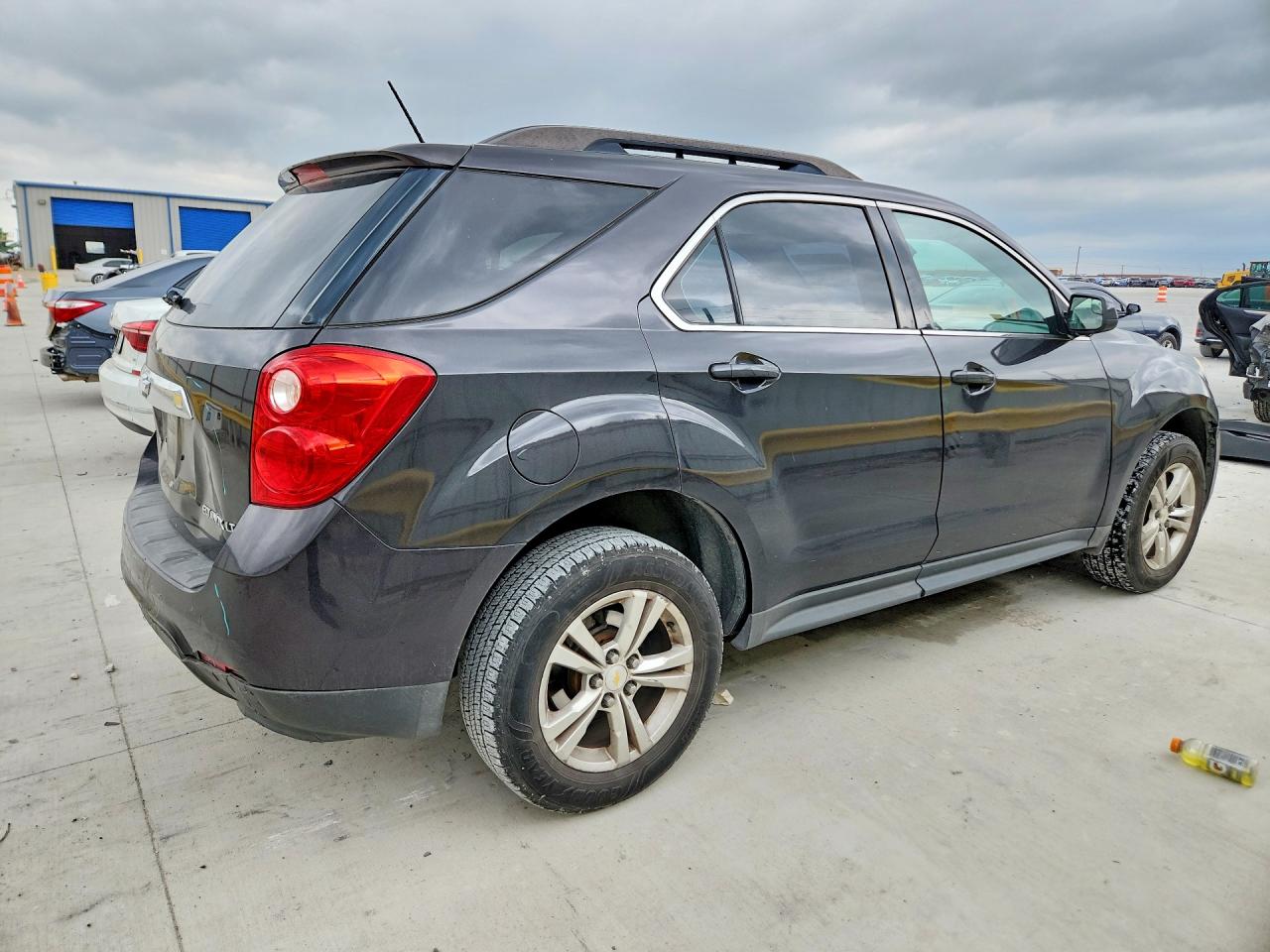 2015 CHEVROLET EQUINOX LT photo 5