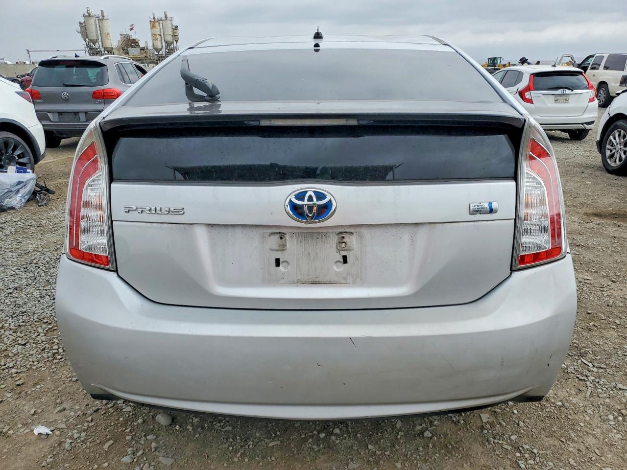 2013 TOYOTA PRIUS TWO photo 16