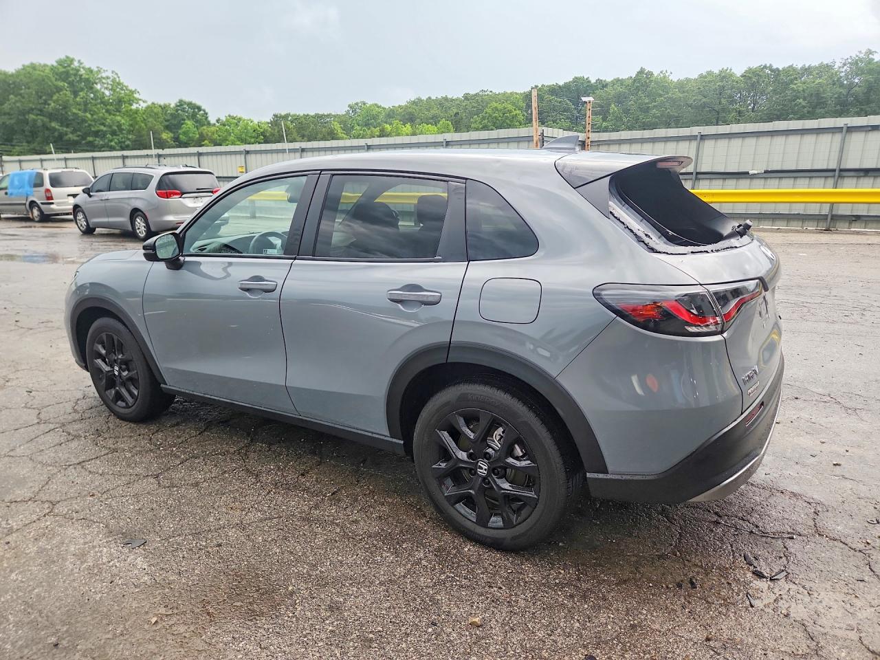 2024 HONDA HR-V SPORT photo 3