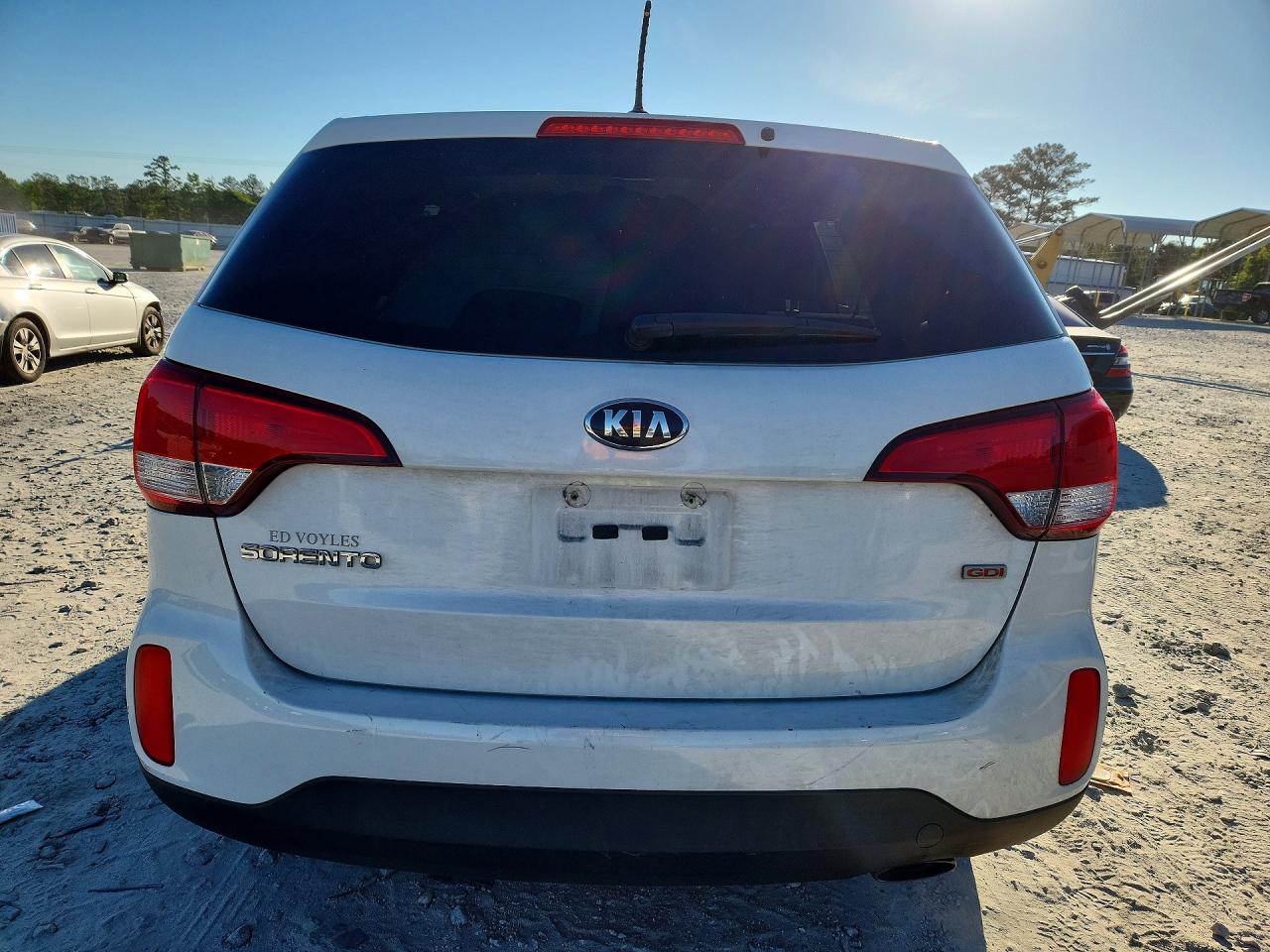 2014 KIA SORENTO LX photo 16