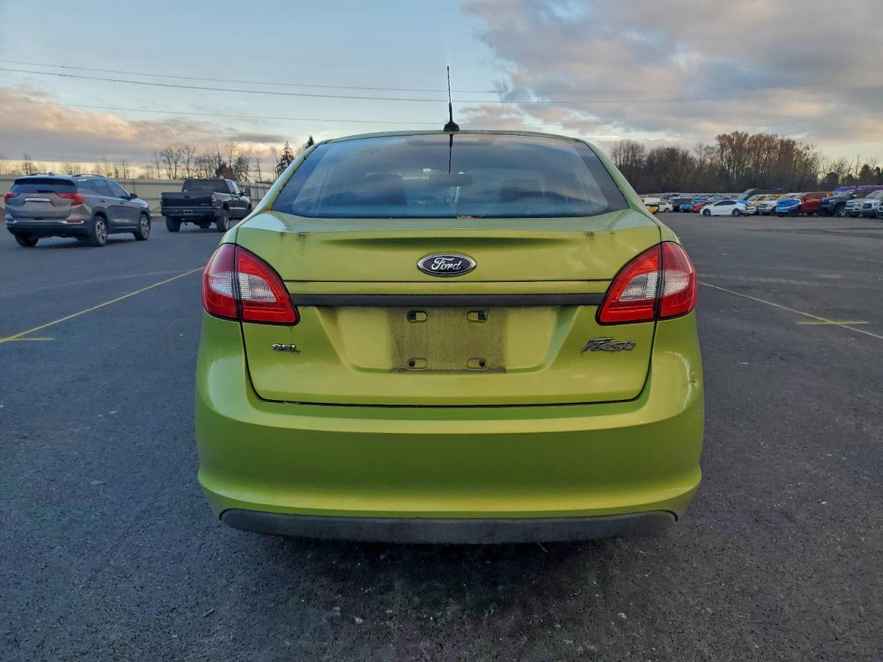2012 FORD FIESTA SEL photo 11