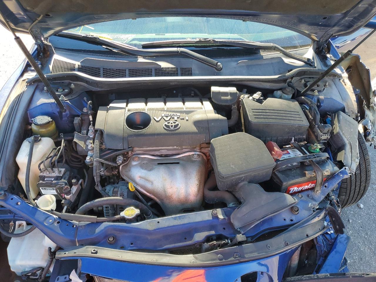 2010 TOYOTA CAMRY LE photo 31