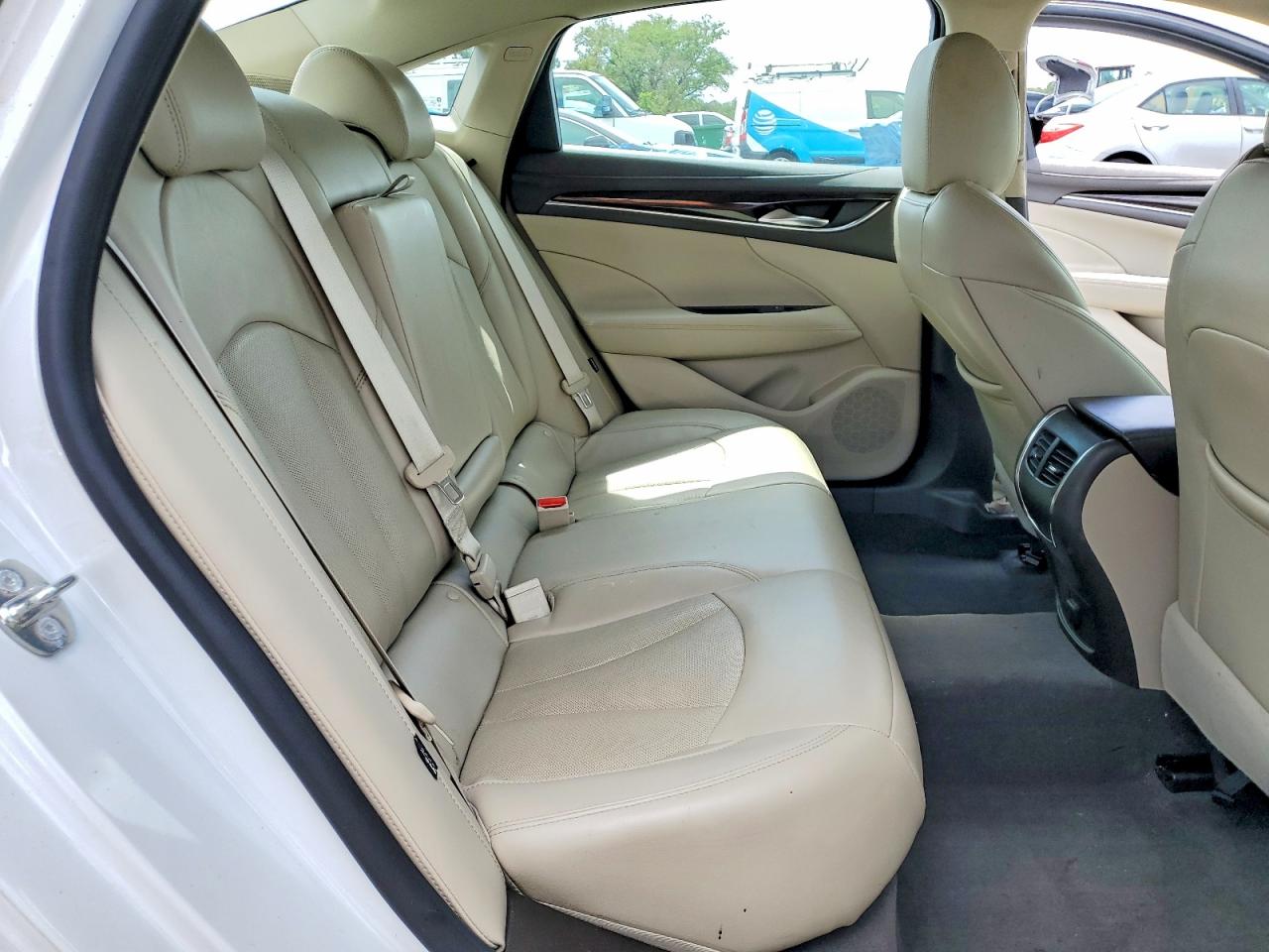 2017 BUICK LACROSSE ESSENCE photo 19