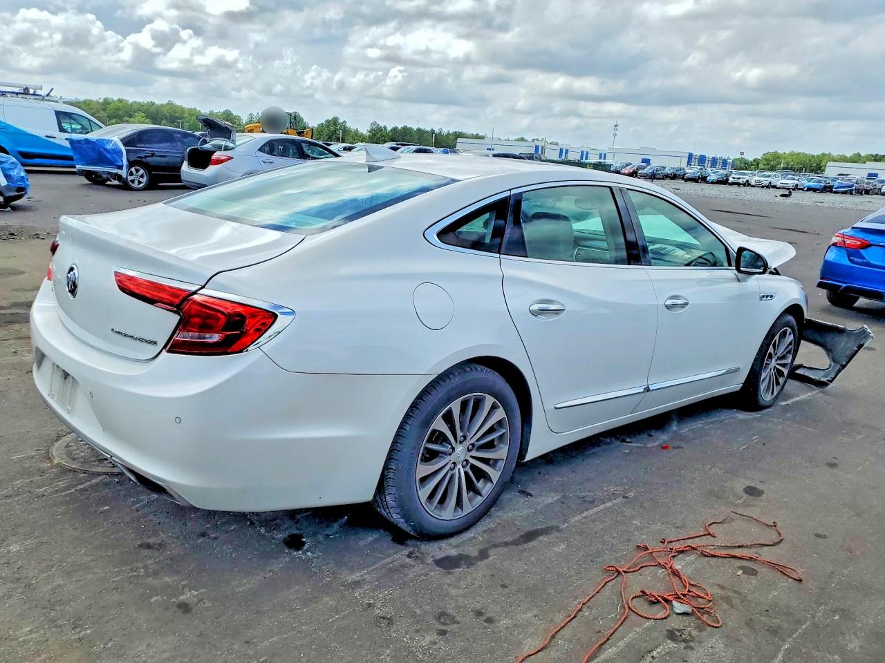 2017 BUICK LACROSSE ESSENCE photo 5