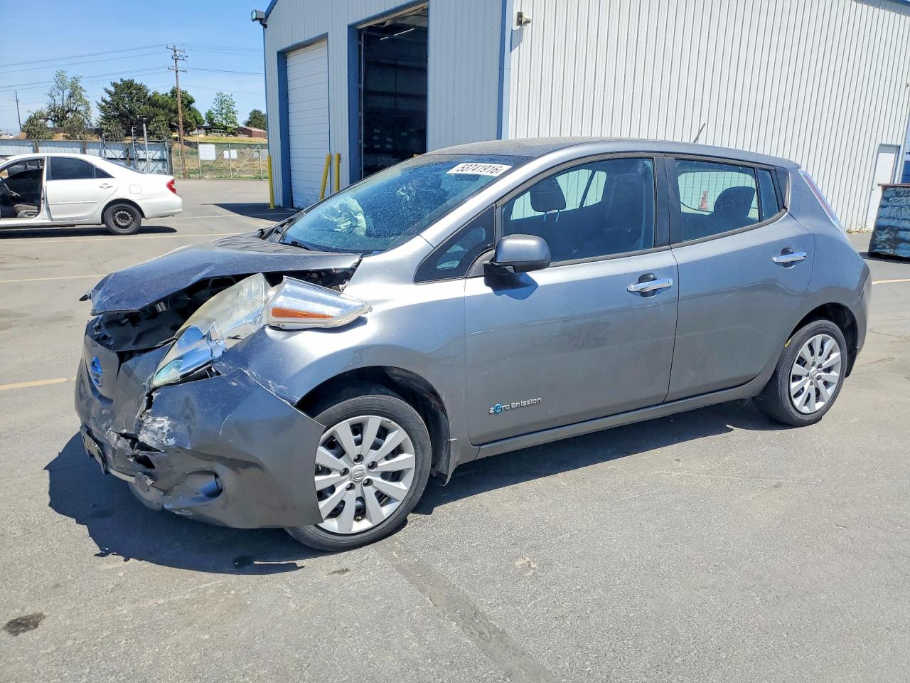 2015 NISSAN LEAF