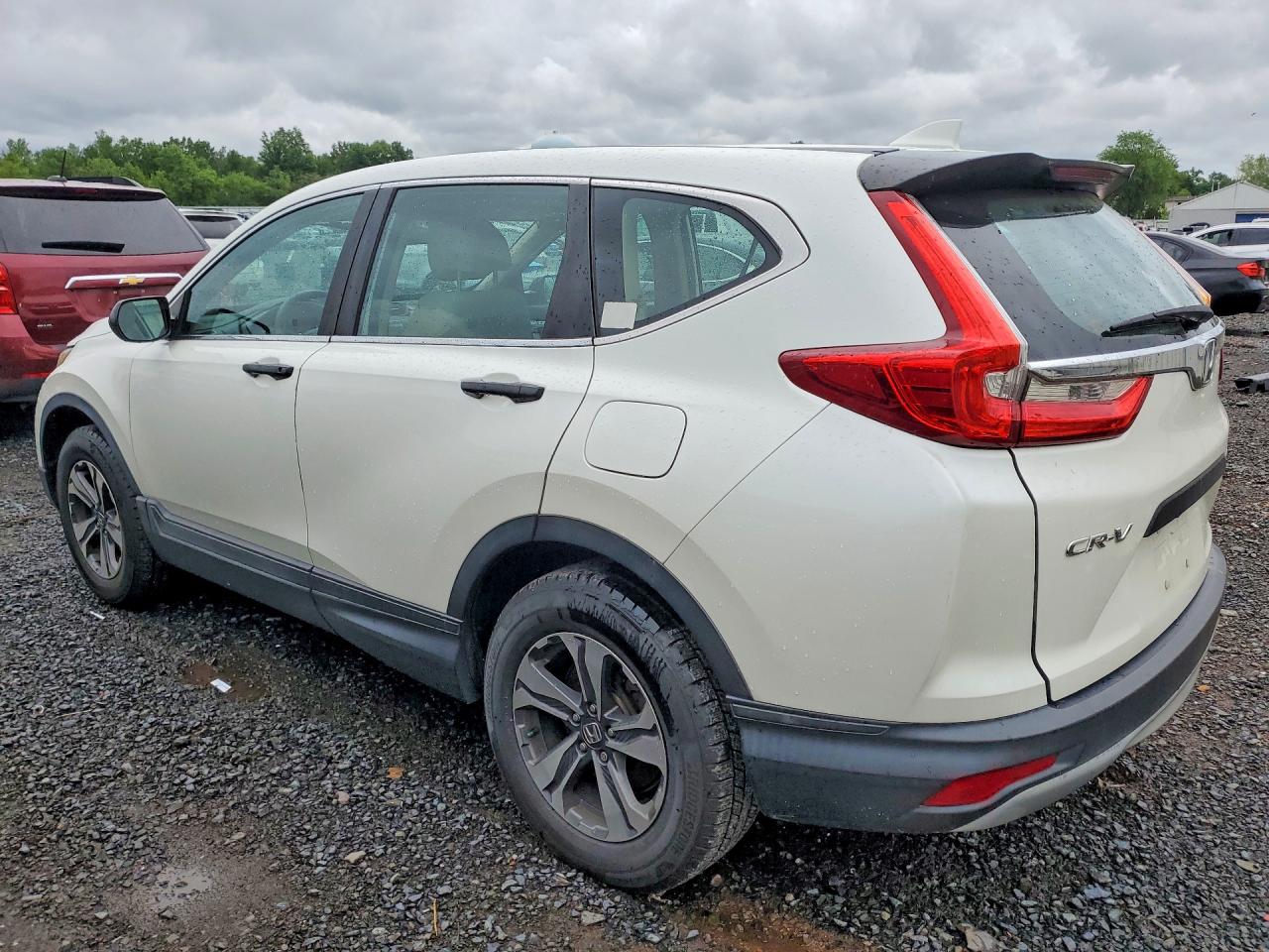 2017 HONDA CR-V LX photo 3