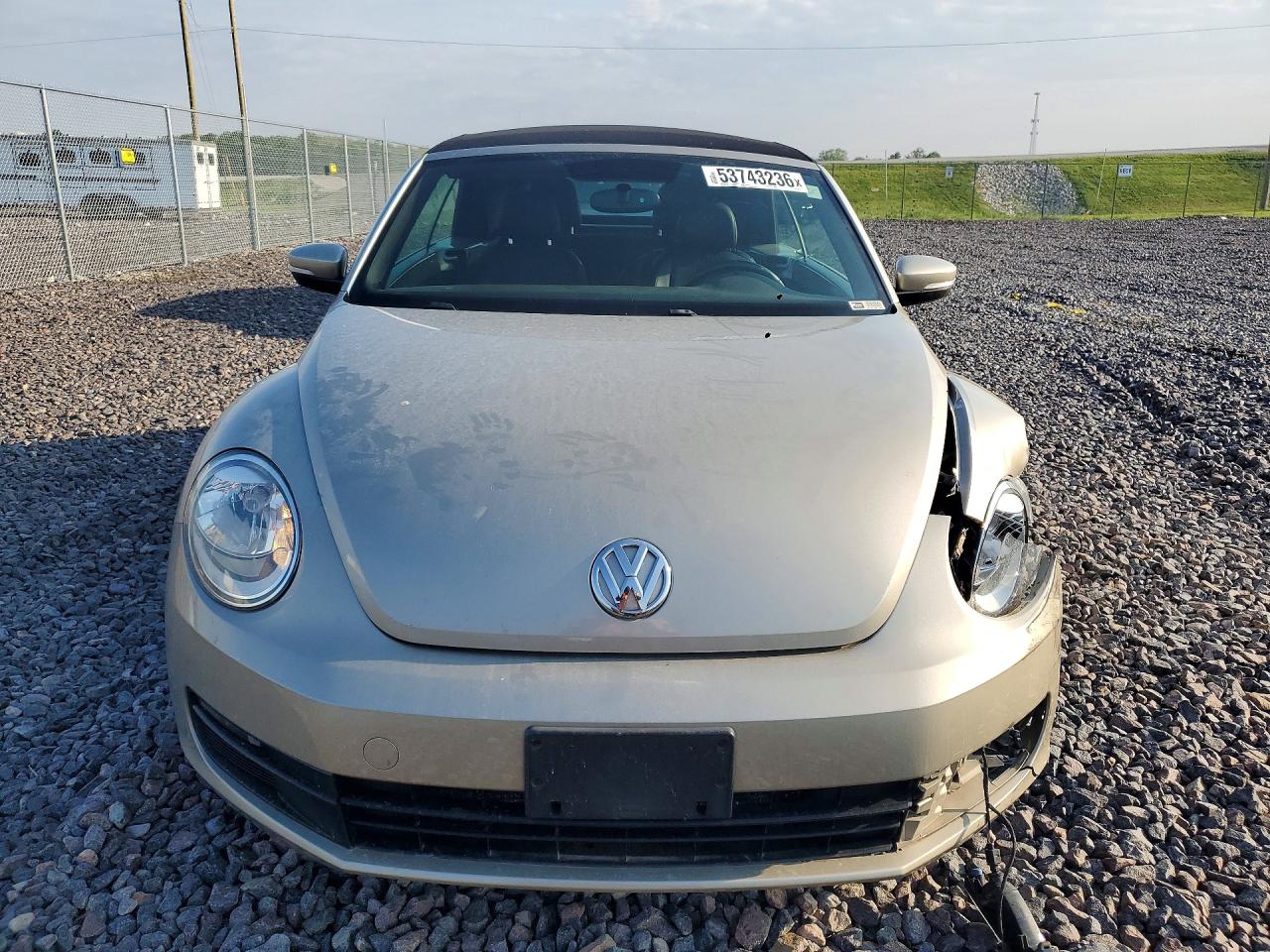 2013 VOLKSWAGEN BEETLE photo 9