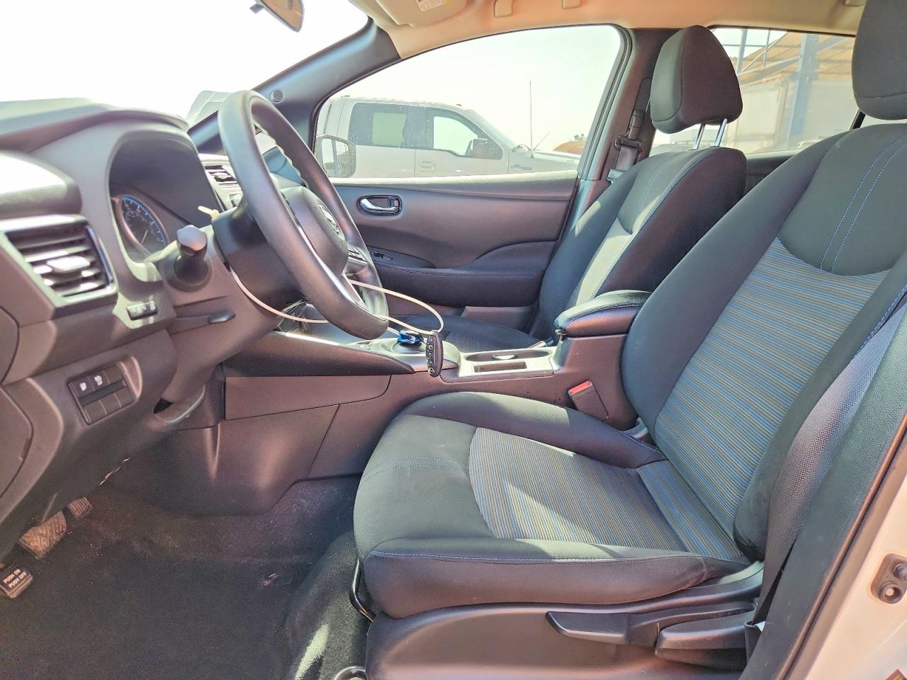 2018 NISSAN LEAF S photo 19