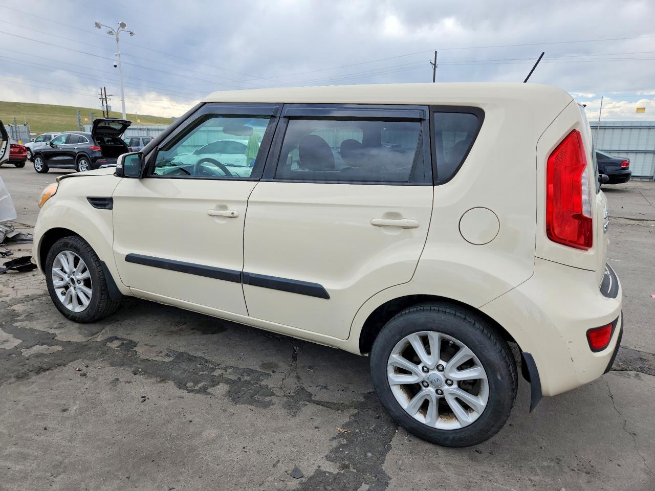 2013 KIA SOUL + photo 2