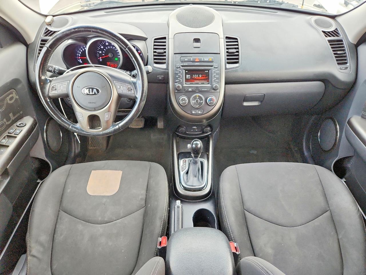 2013 KIA SOUL + photo 8