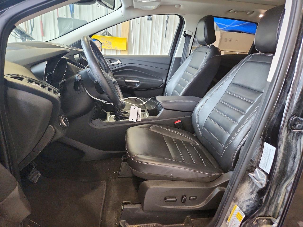 2019 FORD ESCAPE TITANIUM photo 13