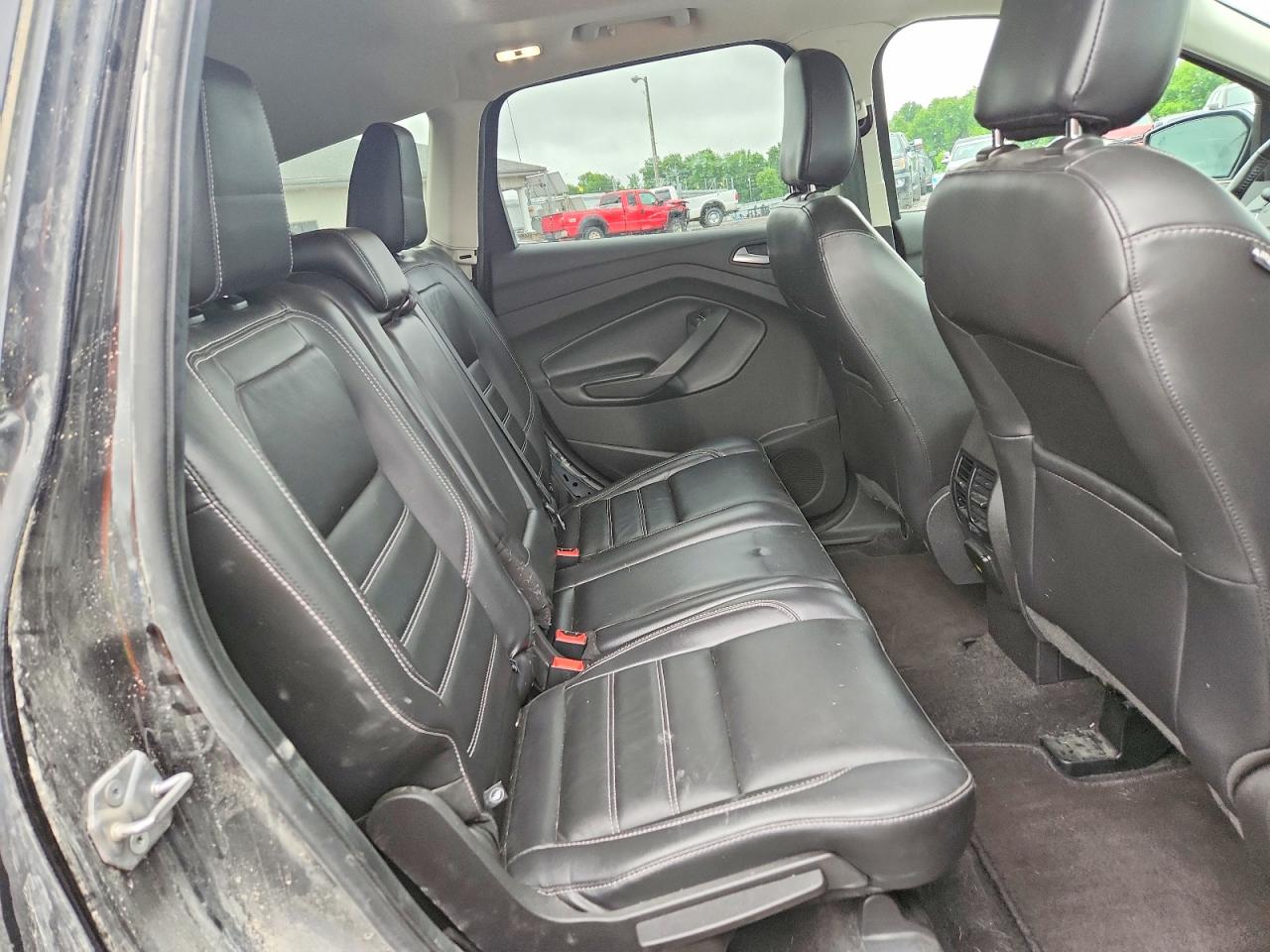 2019 FORD ESCAPE TITANIUM photo 19