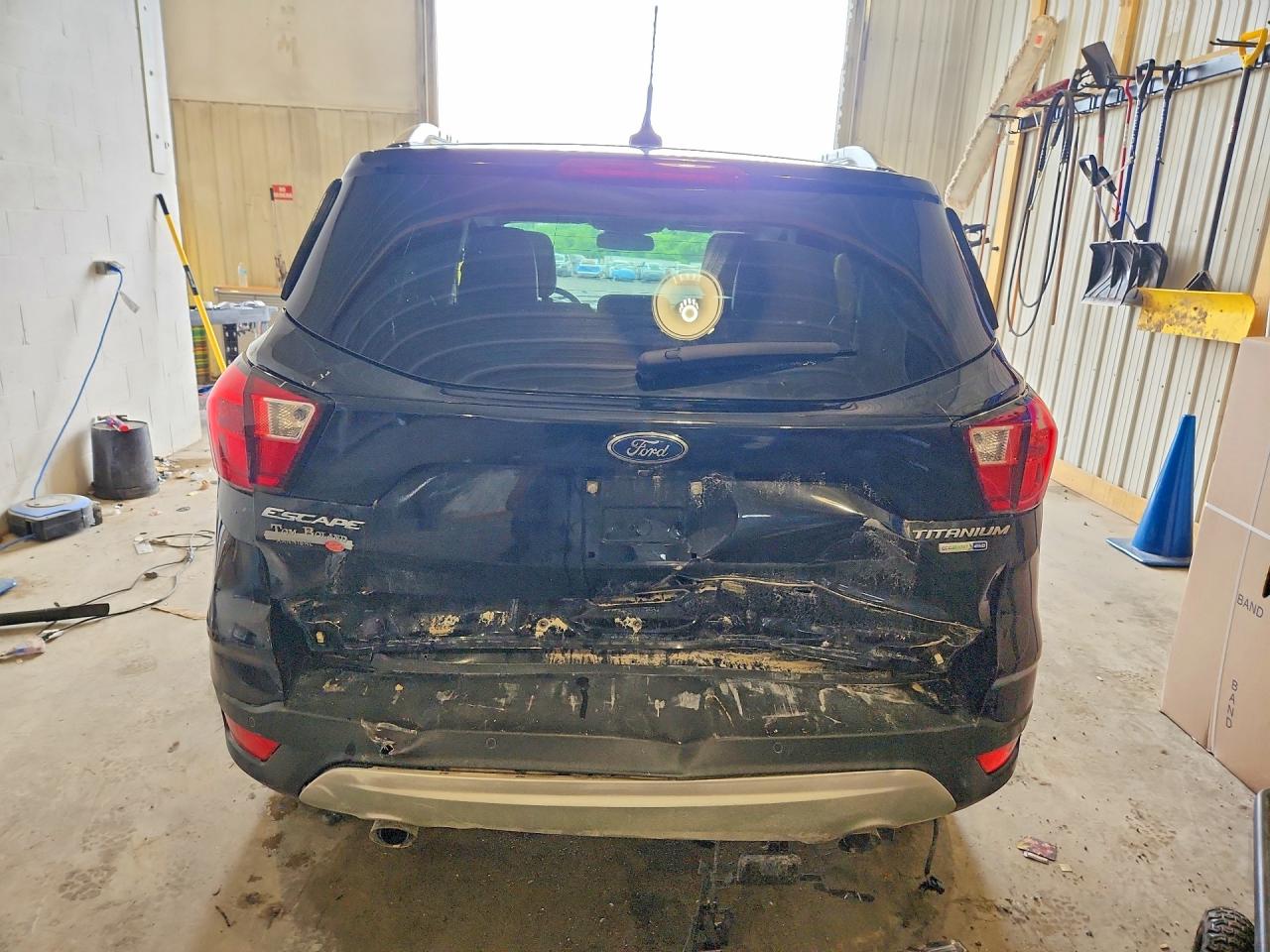 2019 FORD ESCAPE TITANIUM photo 11