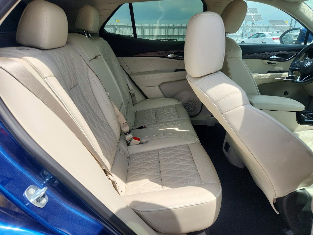 2023 BUICK ENVISION AVENIR photo 28