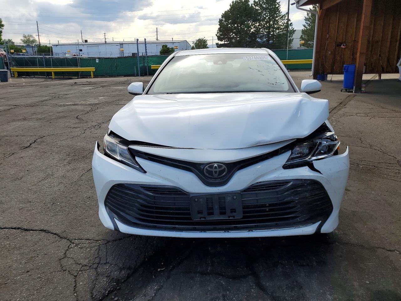 2019 TOYOTA CAMRY L photo 13