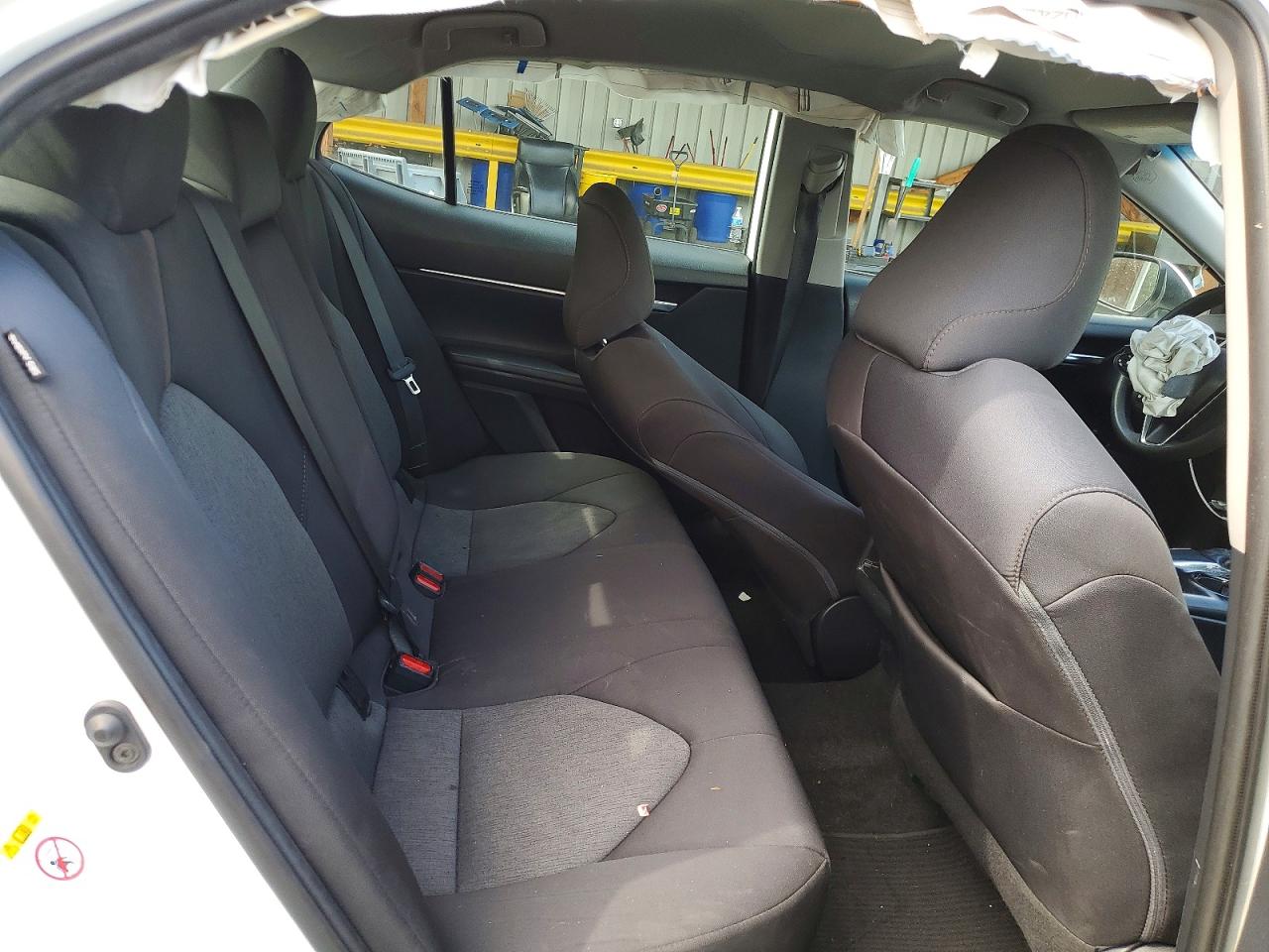 2019 TOYOTA CAMRY L photo 28