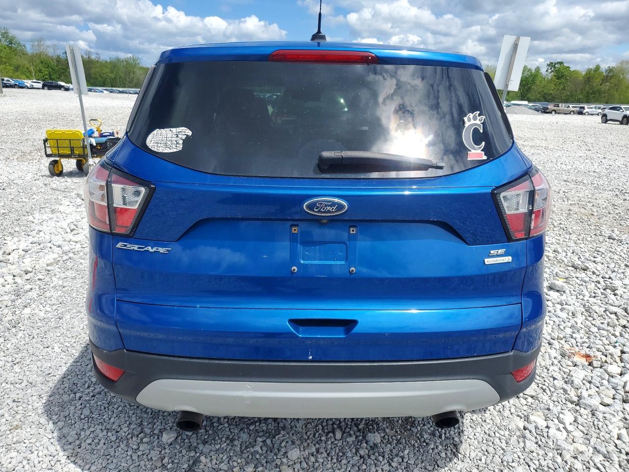 2017 FORD ESCAPE SE photo 16