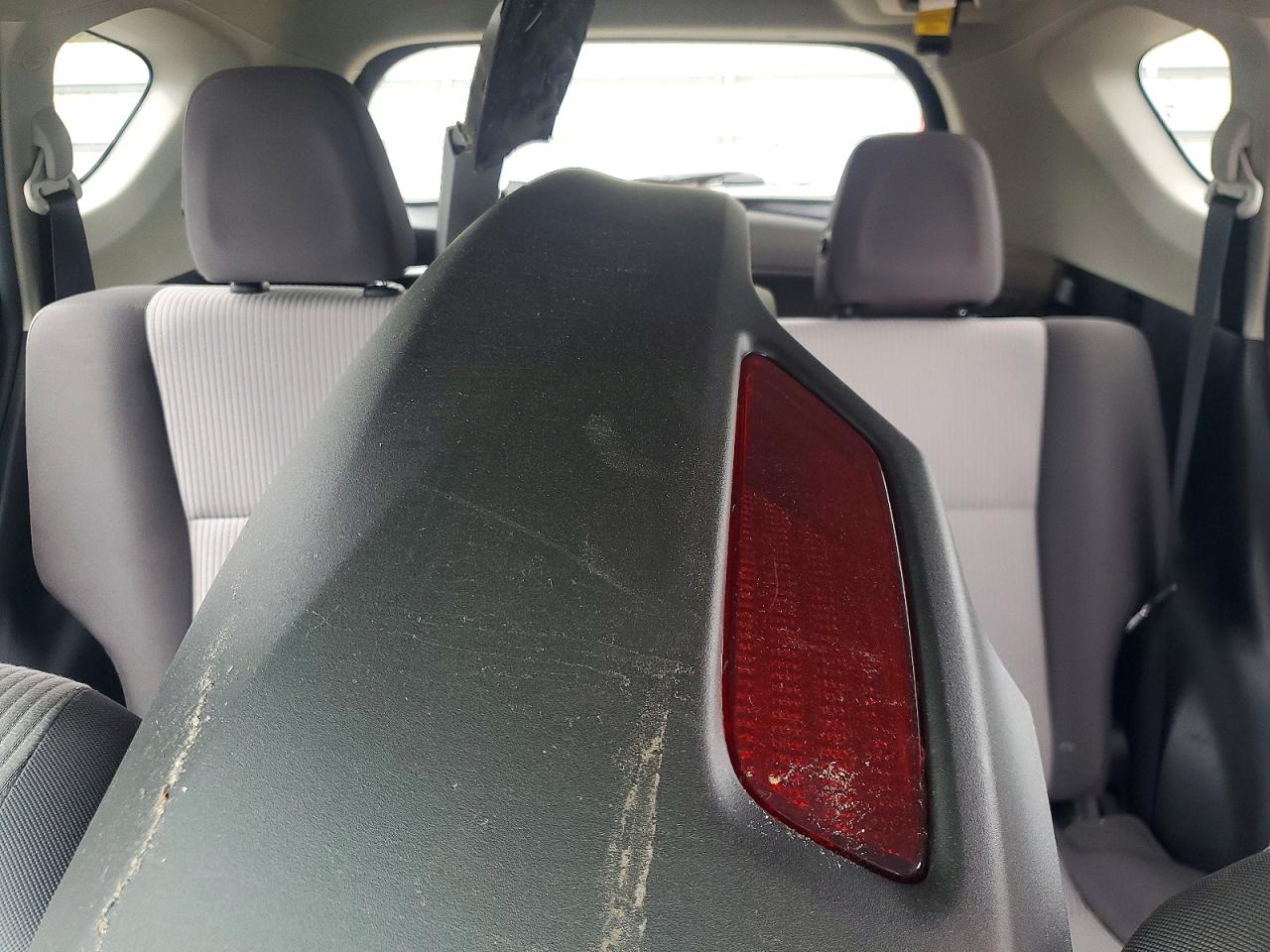 2013 TOYOTA RAV4 LE photo 28