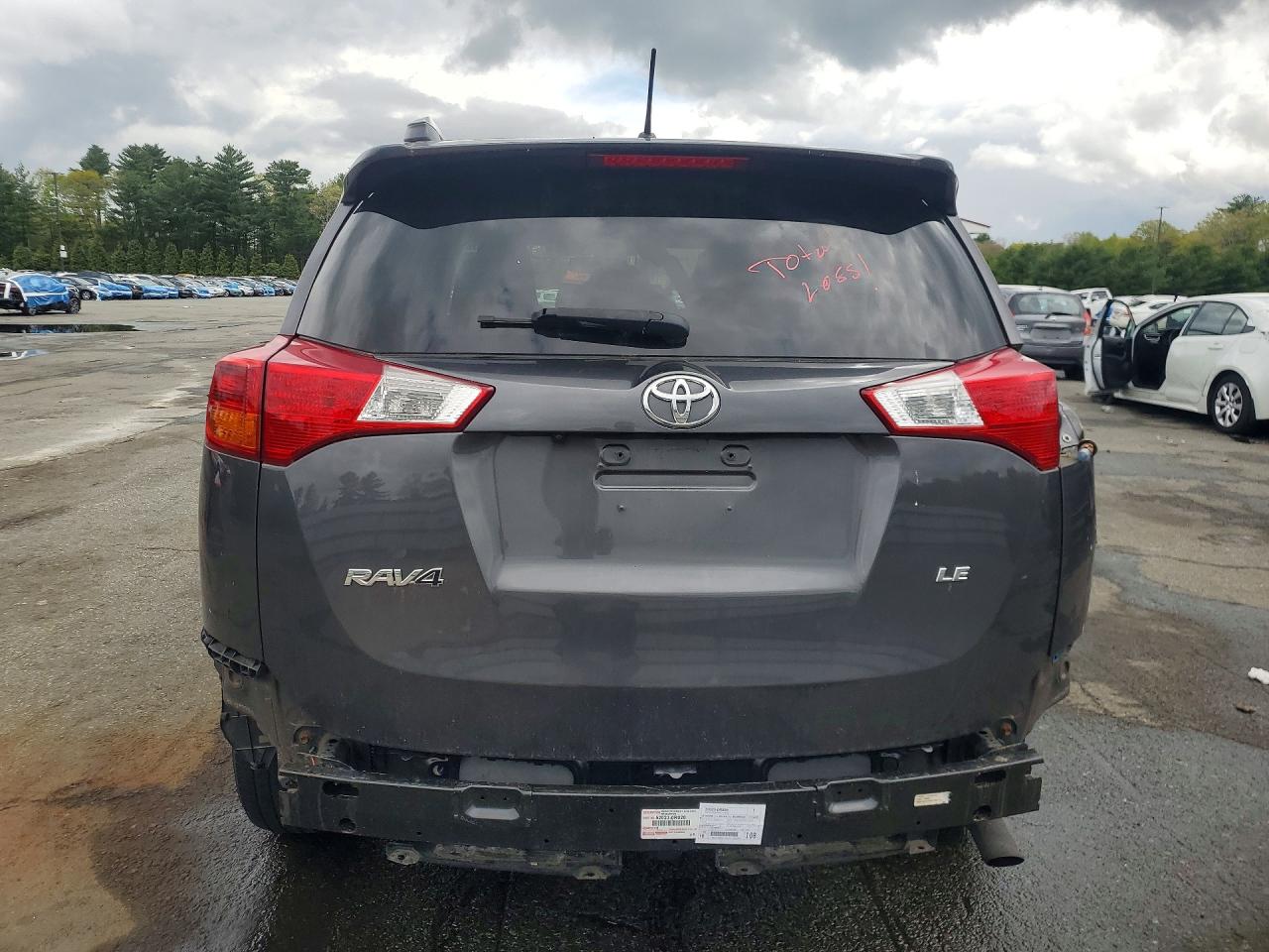 2013 TOYOTA RAV4 LE photo 16