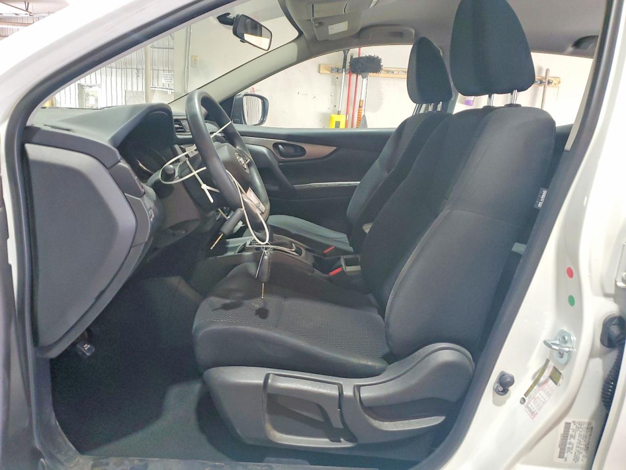 2018 NISSAN ROGUE SPORT S photo 13