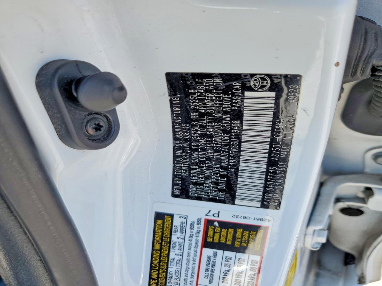 2016 TOYOTA CAMRY SE photo 34