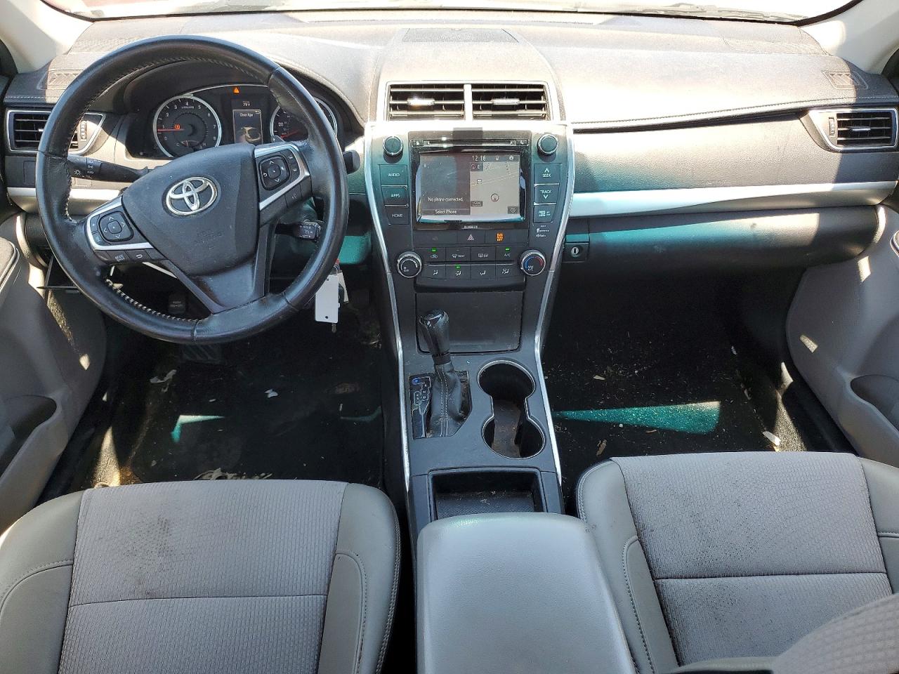 2016 TOYOTA CAMRY SE photo 22