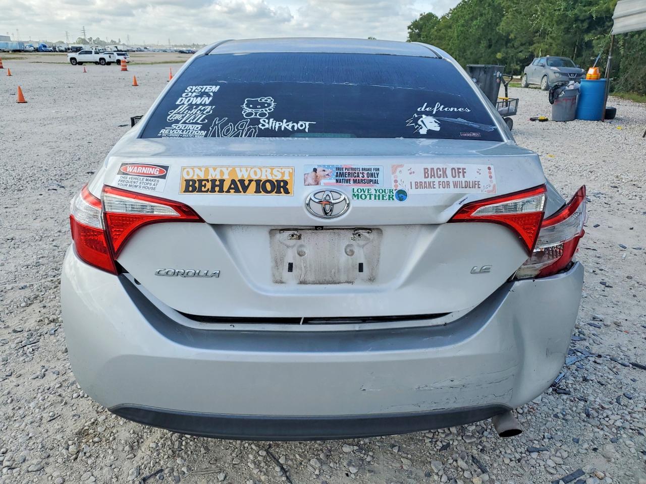 2016 TOYOTA COROLLA LE photo 11