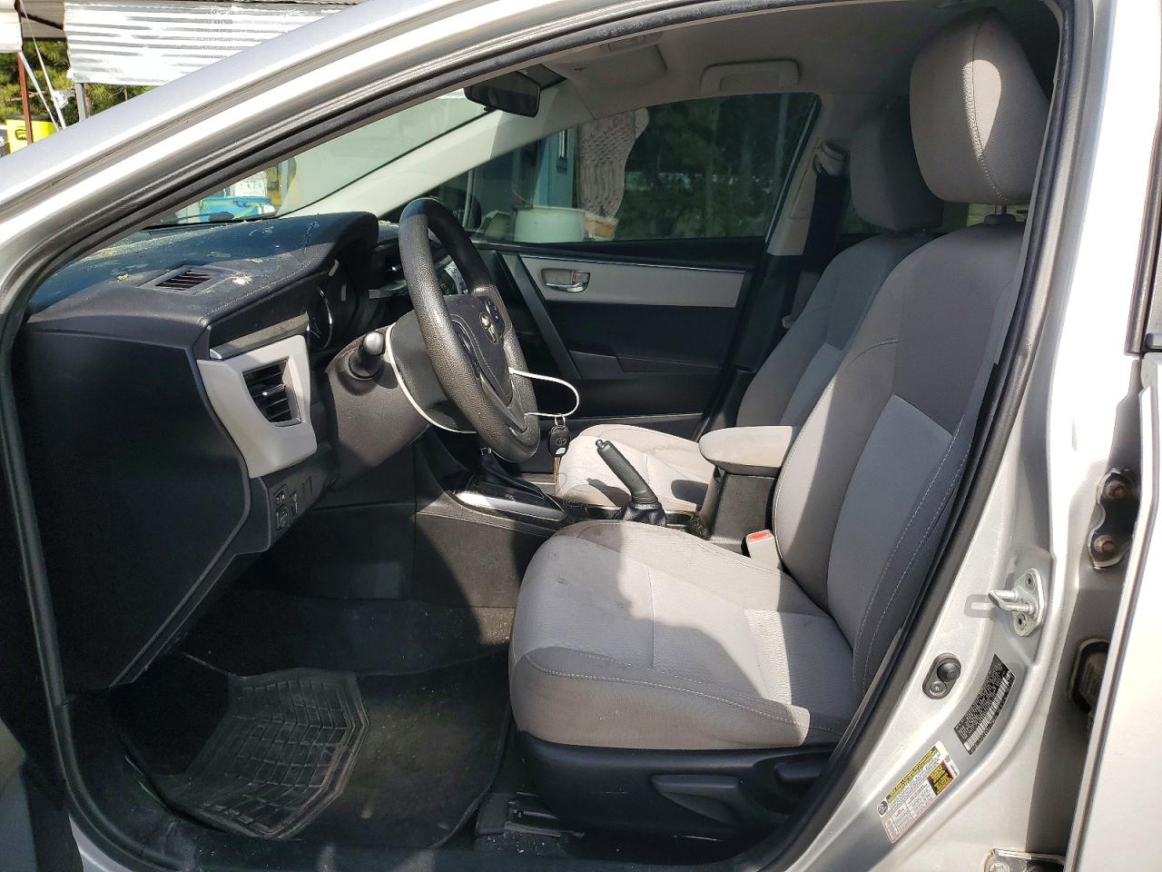 2016 TOYOTA COROLLA LE photo 13