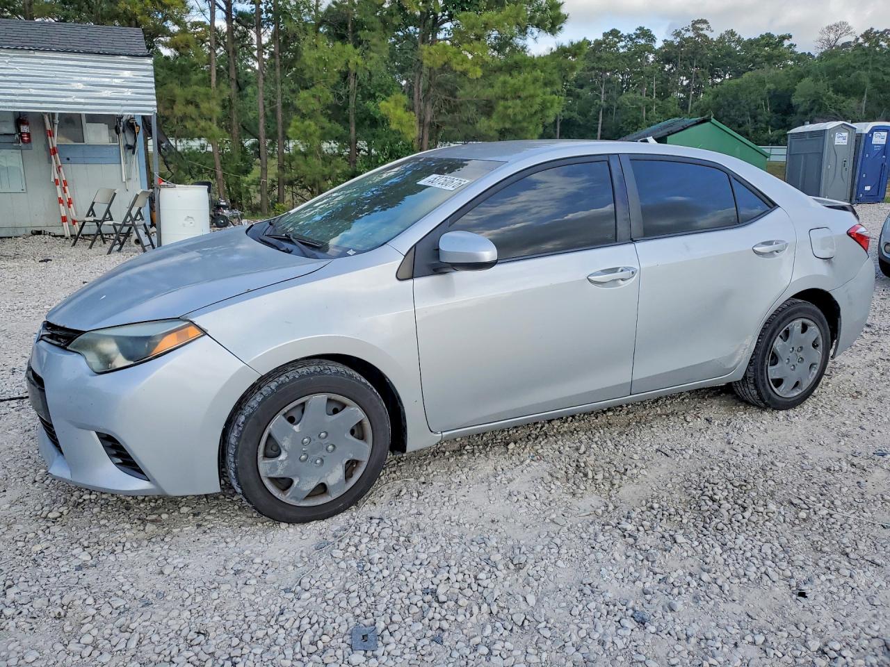 2016 TOYOTA COROLLA