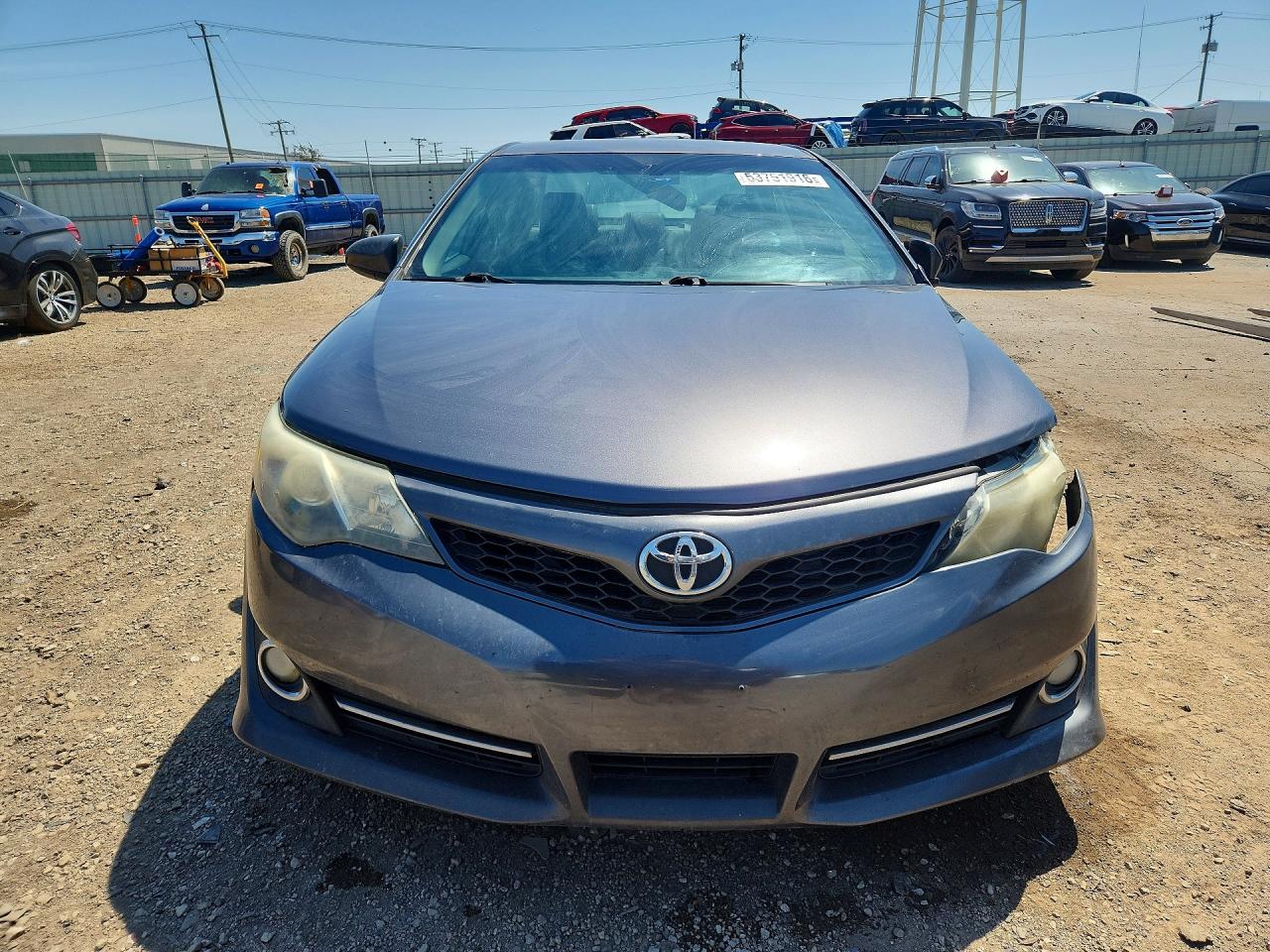 2014 TOYOTA CAMRY SE photo 13