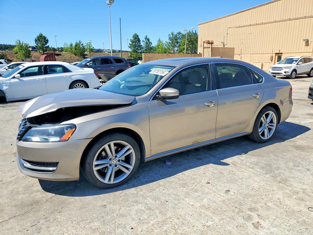 2015 VOLKSWAGEN PASSAT