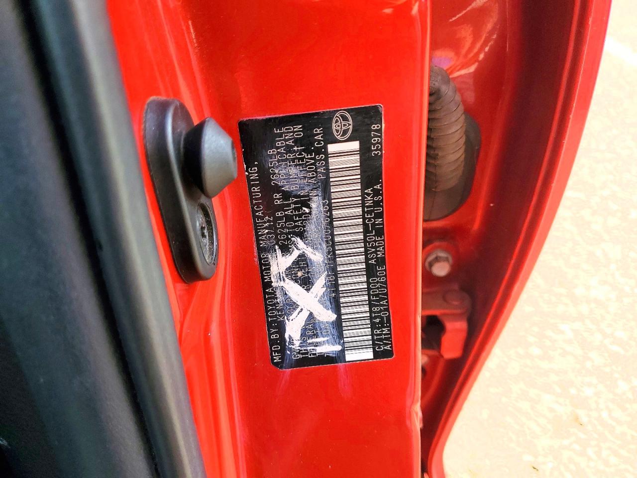 2014 TOYOTA CAMRY SE photo 12