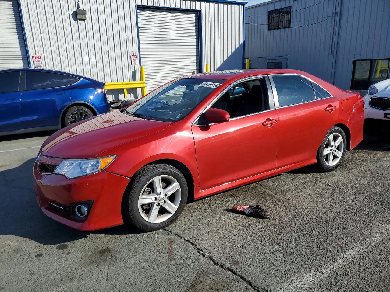 2014 TOYOTA CAMRY