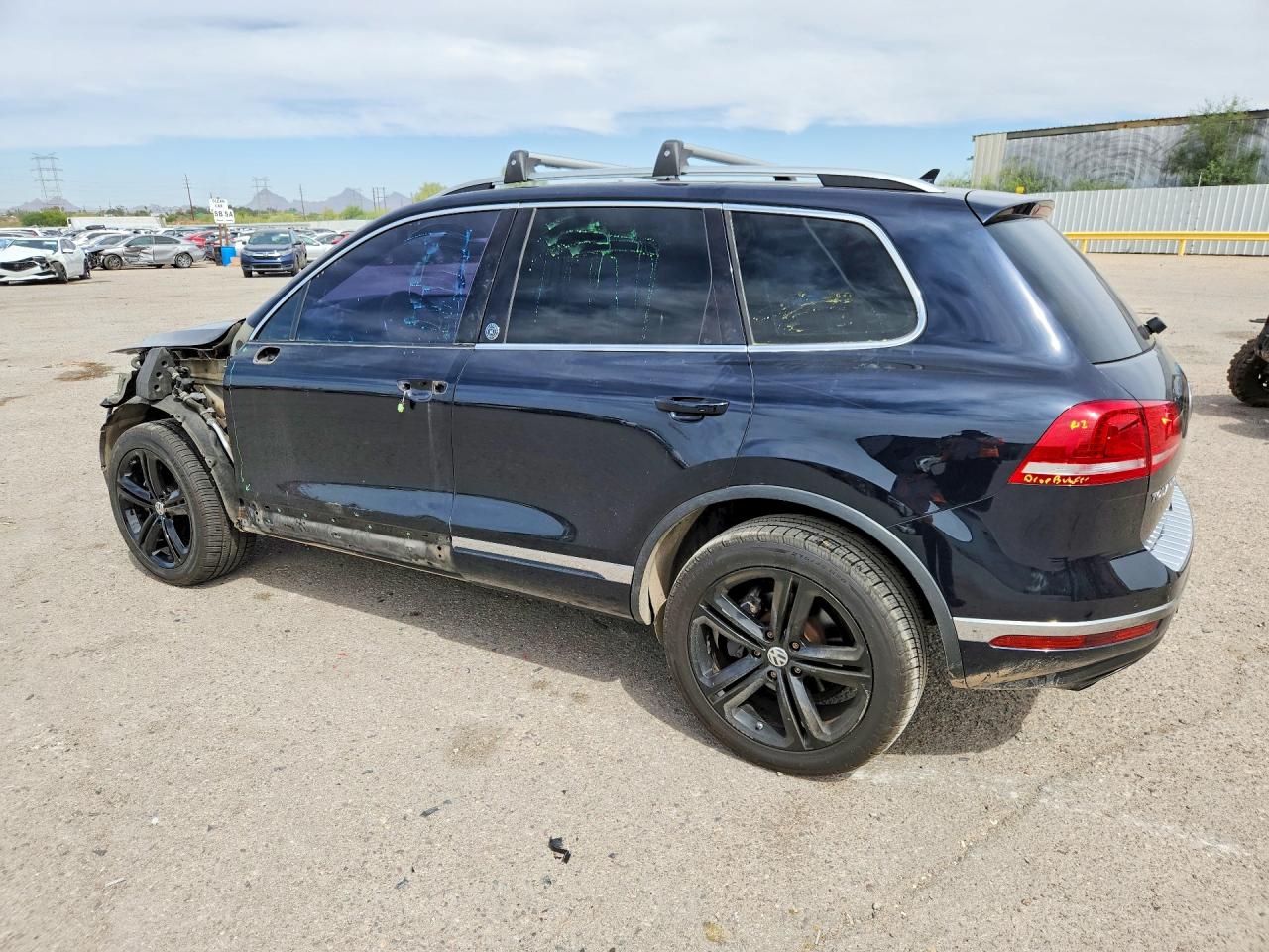 2017 VOLKSWAGEN TOUAREG WOLFSBURG photo 3