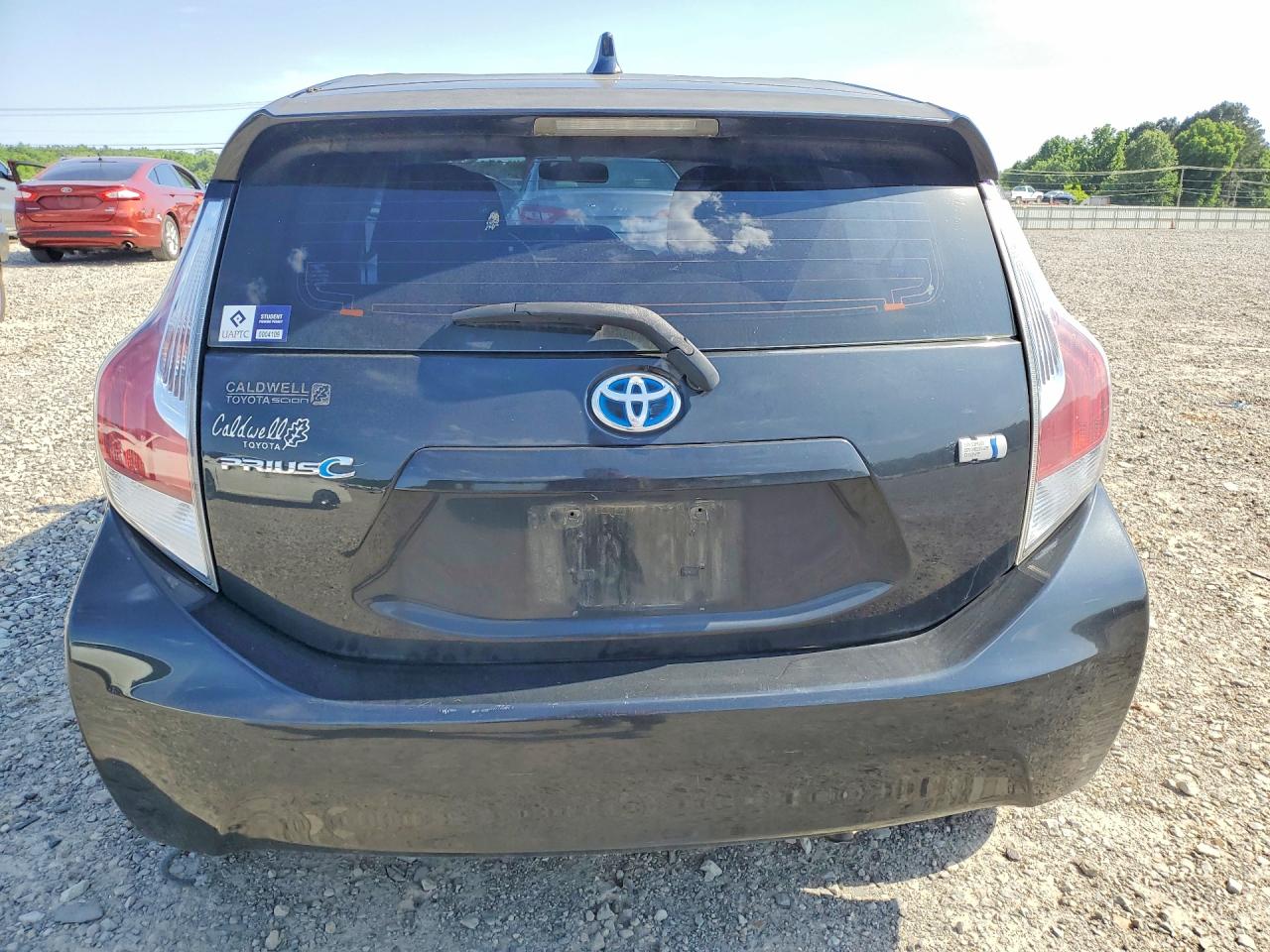 2015 TOYOTA PRIUS C THREE photo 11