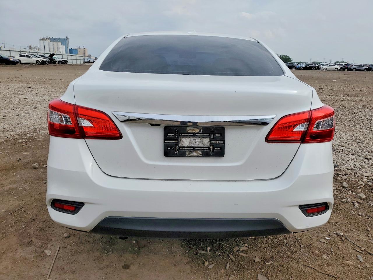 2017 NISSAN SENTRA SV photo 11
