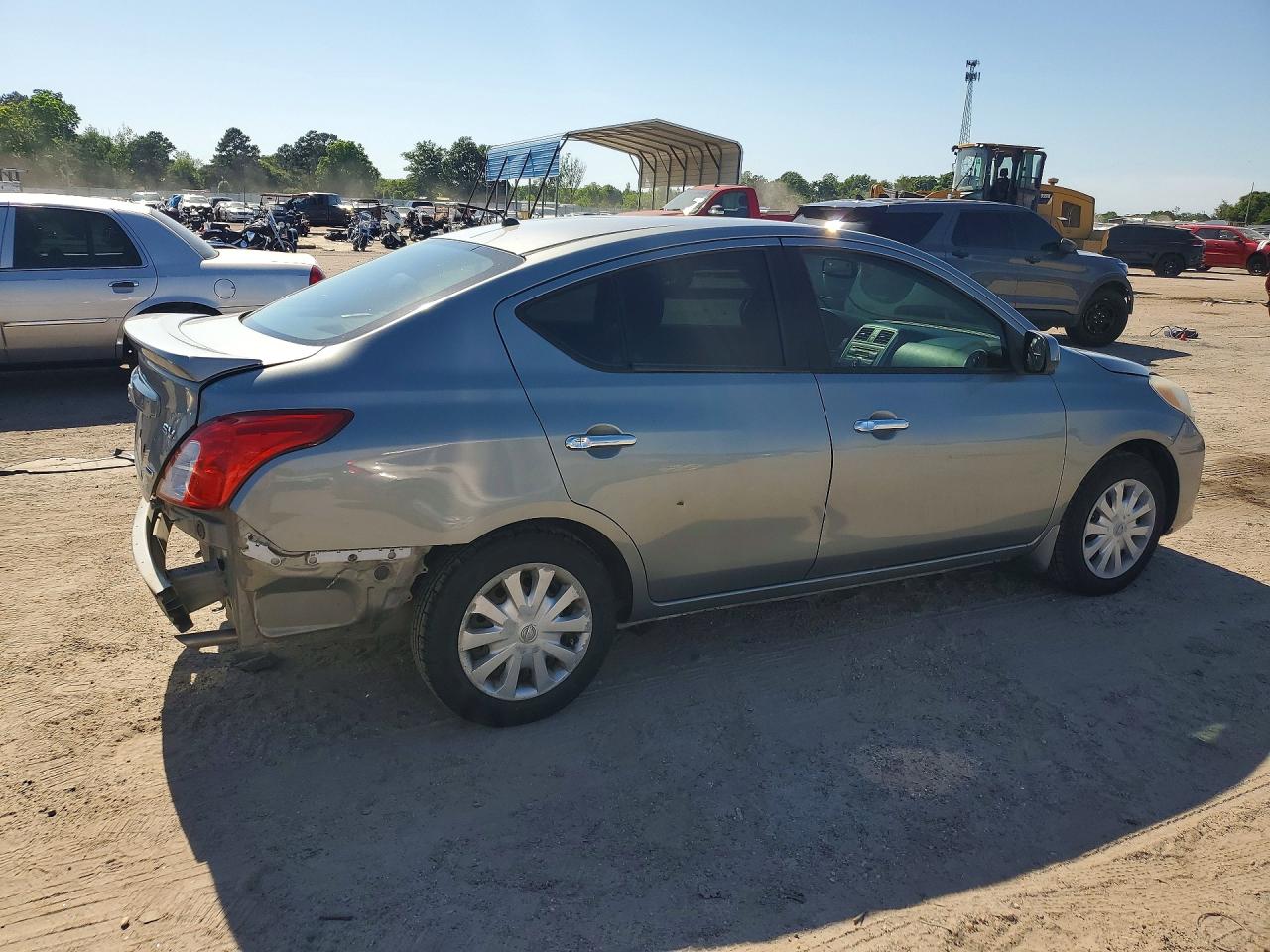2014 NISSAN VERSA 1.6 SV photo 7