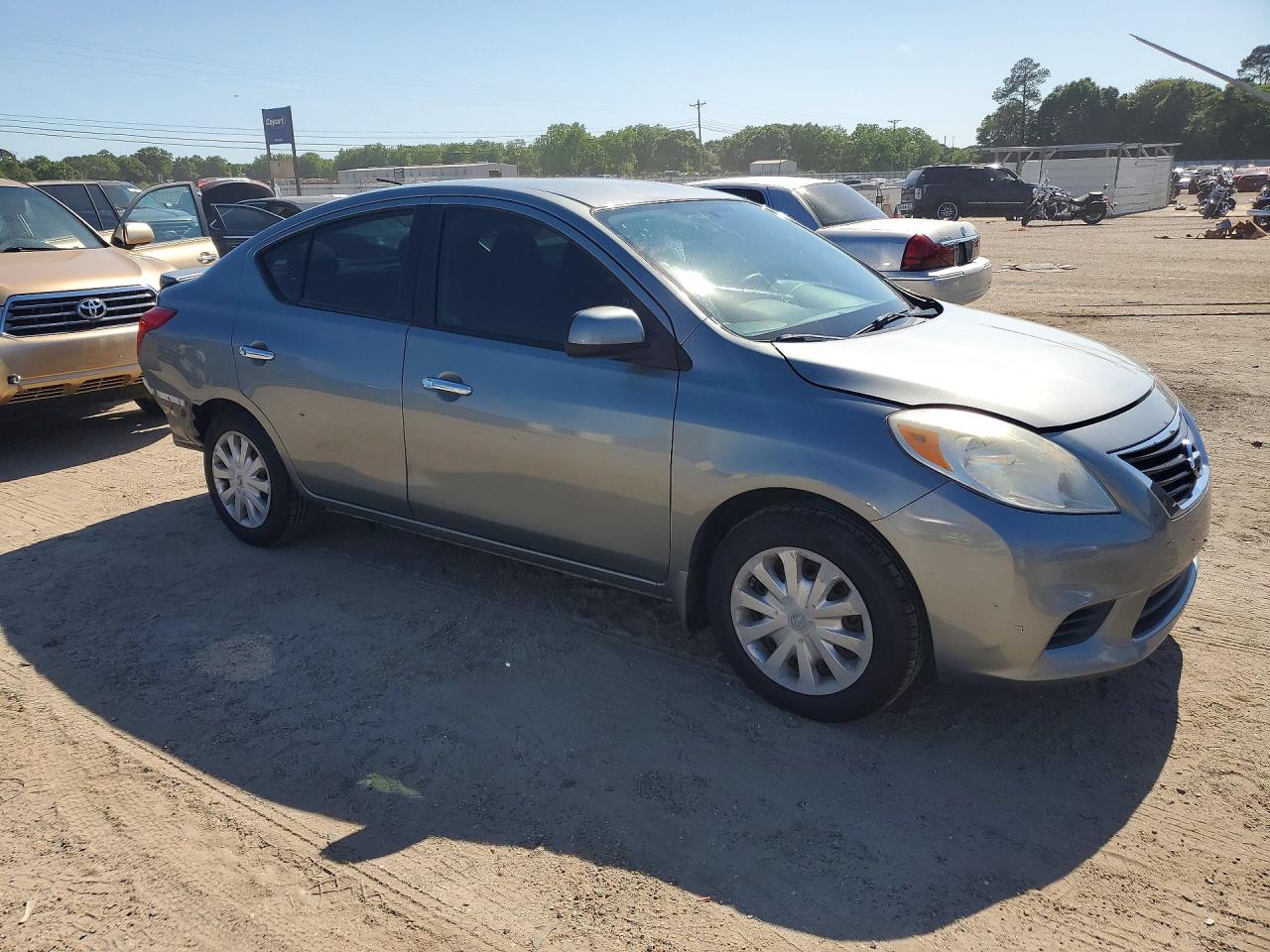 2014 NISSAN VERSA 1.6 SV photo 10